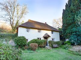 Yew Tree Cottage, pet-friendly hotel sa Branscombe