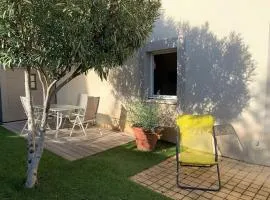 Appartement cosy avec jardin près de la Lagune de Thau à Bouzigues, idéal pour des vacances paisibles - FR-1-604-34