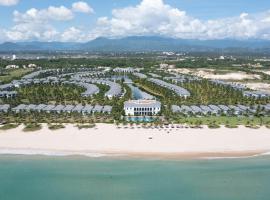 Meliá Vinpearl Cam Ranh Beach Resort, hotel u gradu Kam Ran