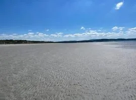 Donegal Beach Cottage with Sea Views, sleeps six
