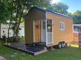 Tiny House Lippe im PIER9 Tiny House Hotel, hotel en Hamm