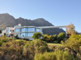 Erinvale Luxury Villa, golf hotel in Cape Town