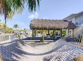 Canal-Front Florida Keys Home with Dock!, hotel in Tavernier