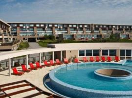 Linda Bay Beach & Resort Studio 304, resort in Mar de las Pampas