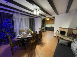 Шале Парламент, Яблуниця, hotel v destinaci Jablunycja