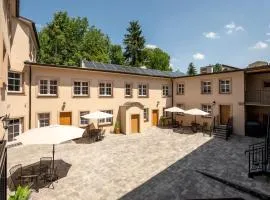 Central Platinum Apartments 14