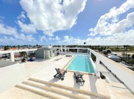 Ducassi STUDIOS WiFi Parking BAVARO Beach CLUB & SPA, hotel in Punta Cana