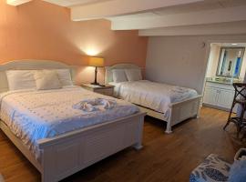 Waterway Condo at Wrightsville!, serviced apartment in Wilmington