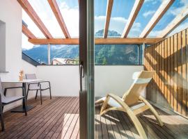 Alpenblick Nr 8, apartment in Campo Tures