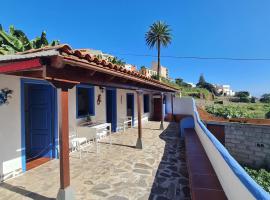 Casa Marcos in La Gomera with relaxing terrace, vila v destinaci Agulo