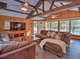 Rustic Lake Harmony Home with Fire Pit and Hot Tub!, pet-friendly hotel in Lake Harmony