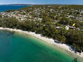 Breakers on Orion Beach Vincentia