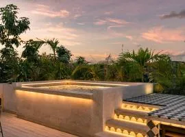403 Stunning rooftop apartment for couples w/private pool