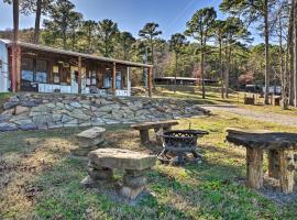 Sardis Serenity 1 BR Clayton Cabin with Lake View, hotel in Clayton
