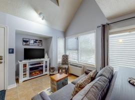 Condo 110 at North Creek Resort, hótel í Blue Mountains