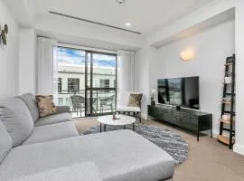 Corporates Delight + Roof Top Pool!