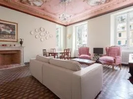 "Marina Apartment" Historic, Unique, Beachfront, rare Private Garage 300 mt far, 200 mt from train, 2nd floor, 2 Aircondo BDR , 2BHT