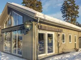 3 Bedroom Gorgeous Home In Brøttum