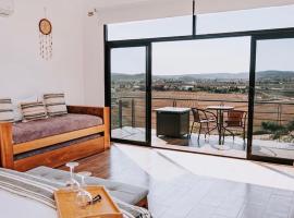 Siempre Valle Hotel Boutique: Valle de Guadalupe şehrinde bir otel