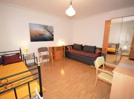 ZuHause Wohnprojekt - Double with private Bathroom
