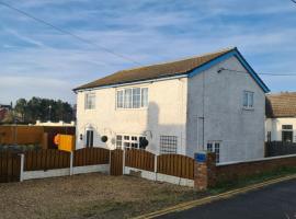 Resthaven Cottage, holiday home in Mablethorpe