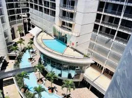 The Sails Penthouse with Private Rooftop Pool