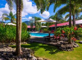 Beach Break Resort, hotel in Jacó