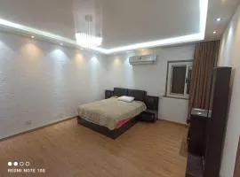 شقة مفروش ٣ غرف و٢ حمام سرايات المعادى