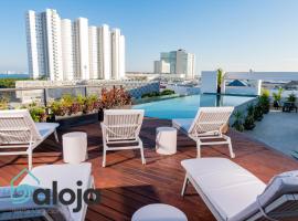 Torre Sofia magnific apartments & estudios with great amenities, hotel near Plaza Las Americas, Cancún