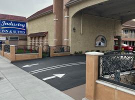 Industry Inn & Suites, hotel in La Puente