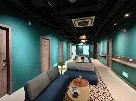 Dream Chaser Boutique Capsule Hotel