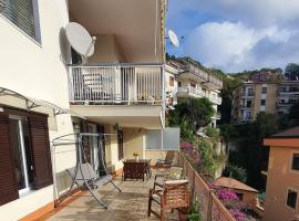 Bedrock, cottage in Salerno