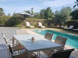 Villa Sara avec sa piscine et jardin