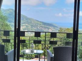 Otantik Residence, hotell i Victoria