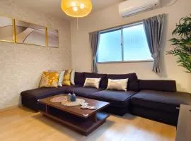 Tsukiyume Kan - House with Parking, 10Mins to USJ, Tennoji, Namba