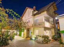 Lam Vien Garden Villa - Homestay Da Lat