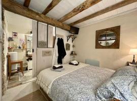 La grange, bed and breakfast en Promilhanes