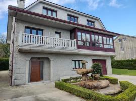 Casa Rigo en Sigüeiro, cerca de Santiago de Compostela, Villa in Sigüeiro