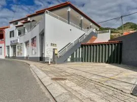 Nidia’s Place, a Home in Madeira