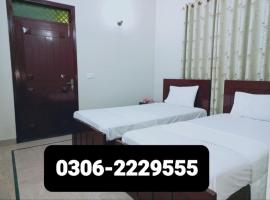 Gulshan Family Guest House Near Millennium Mall, hotel in zona Aeroporto Internazionale Jinnah - KHI, Karachi