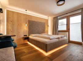 Hotel Garni Landhaus Platzer, hotel v destinaci Zell am Ziller