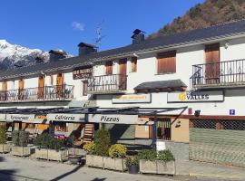 Hostal Los Valles: Bielsa'da bir otel