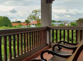 Raya Ville, guest house in Amphoe Koksamui