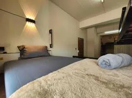 Stay At Moon Hostel Haad Rin