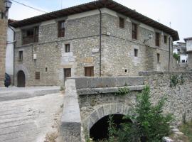 Casa Borro, מלון זול בSalvatierra de Esca