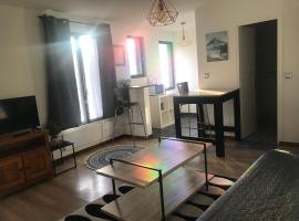 Studio 30m2 sympa à la limite de TOURS, pet-friendly hotel in Saint-Pierre-des-Corps