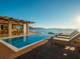 Iris Villas Lefkada - Karavi Villa with private sea access