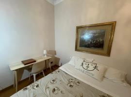Paradise Rooms - Brignole Station - Private Rooms, khách sạn ở Genoa