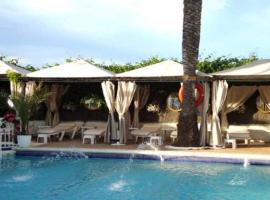 Apartment - 1 Bedroom with Pool and WiFi - 07111: Cala Llena'da bir otel