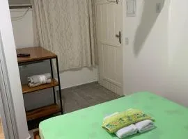 Quarto com entrada independente